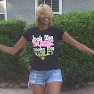 Meet your Posher, Cecelia